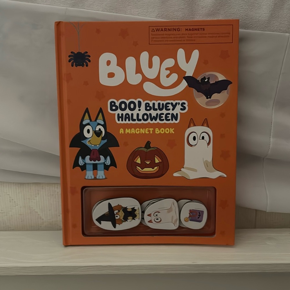 Halloween Bluey Magnet Book